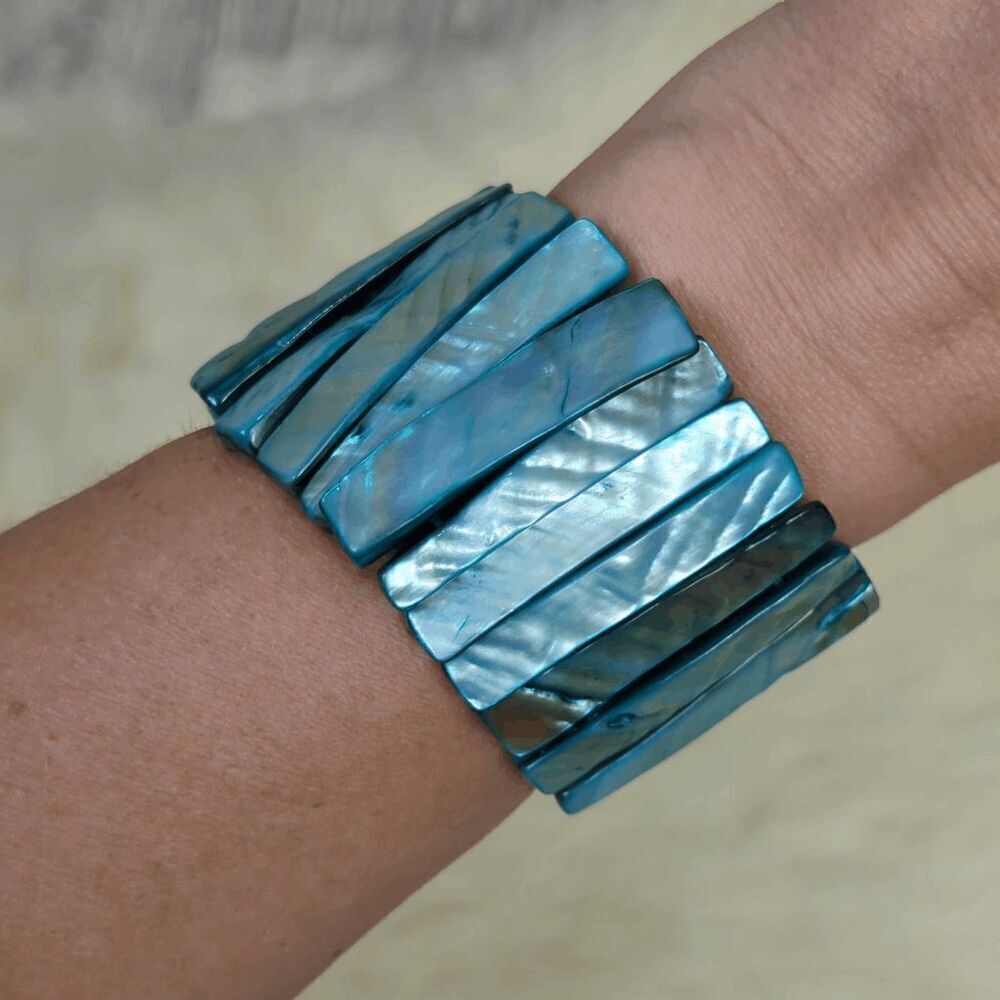 Turquoise Blue Abalone Shell Stretch Bracelet